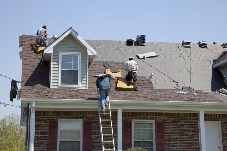 Fall protection basics for roofing, steel, and maintenance crews